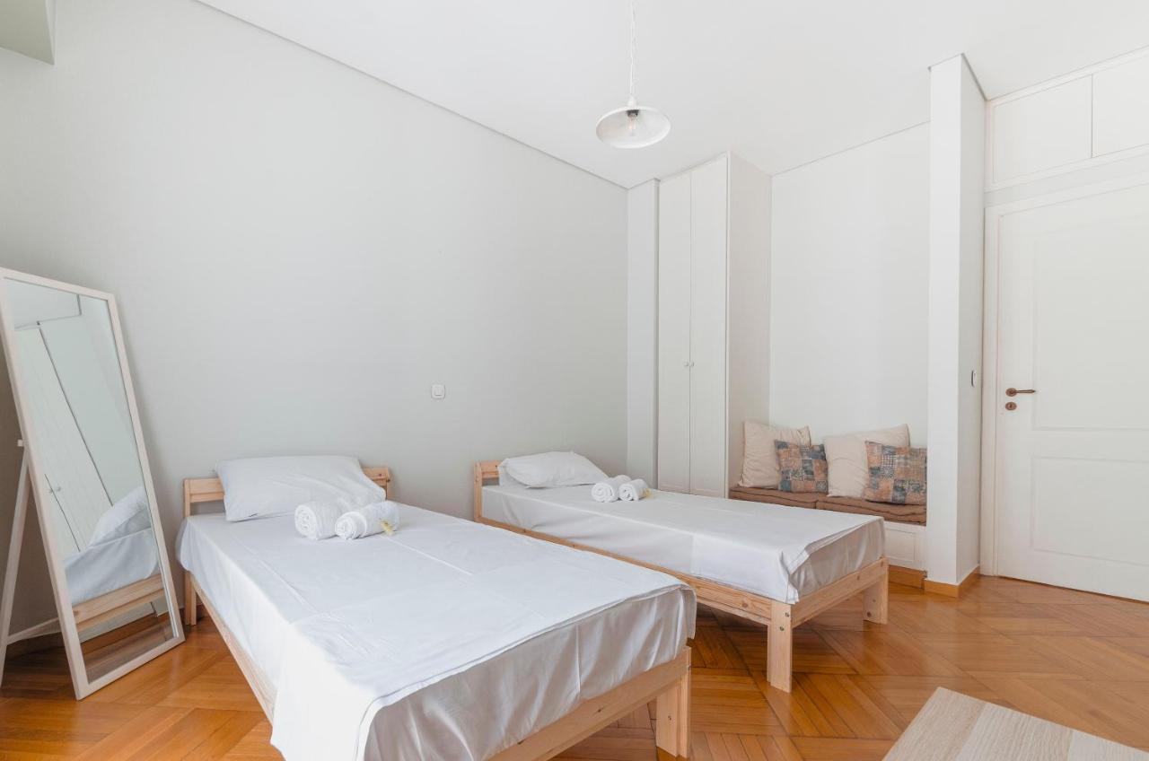 Comfortable 2 Bd Close To Archeological Museum Apartment Athens