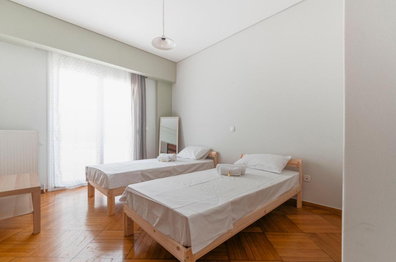 Comfortable 2 Bd Close To Archeological Museum Apartment Athens