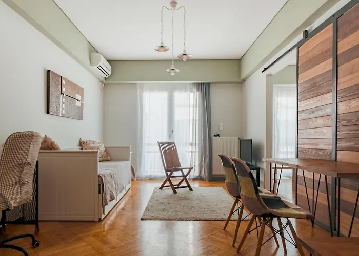 Comfortable 2 Bd Apartment Close To Athens Archeological Museum